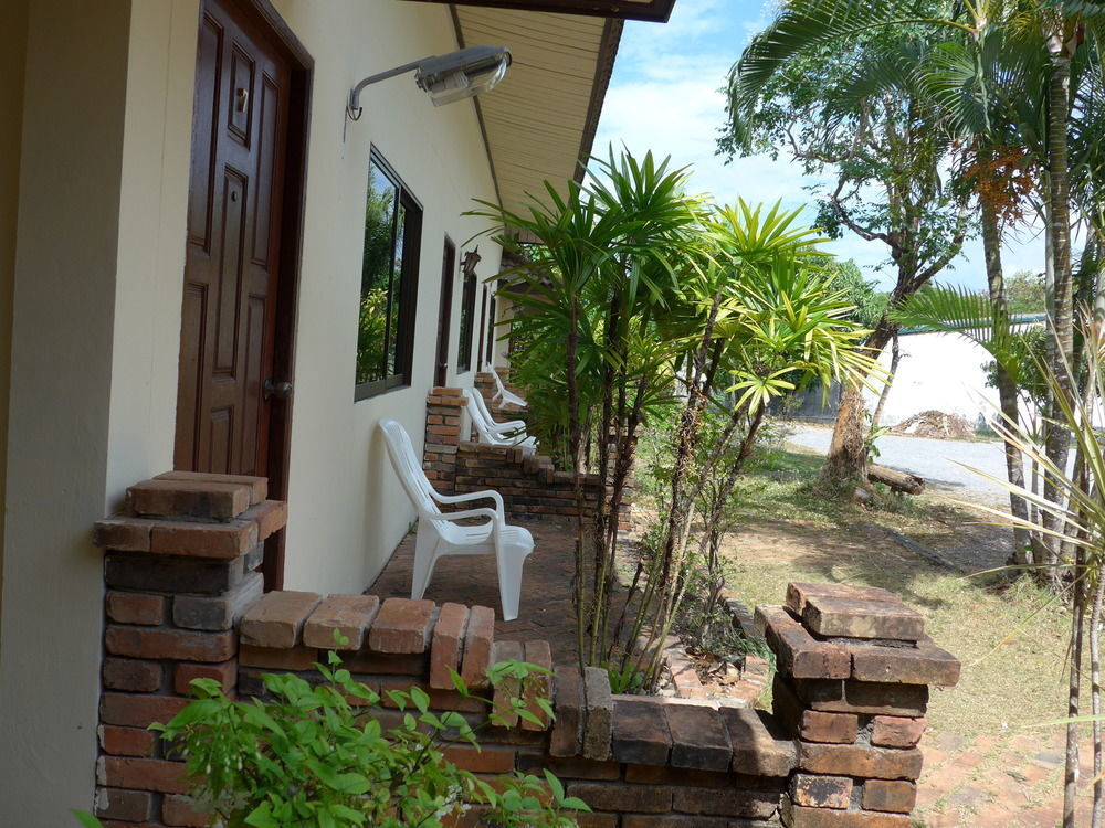 Forum House Hotel Krabi Exterior photo