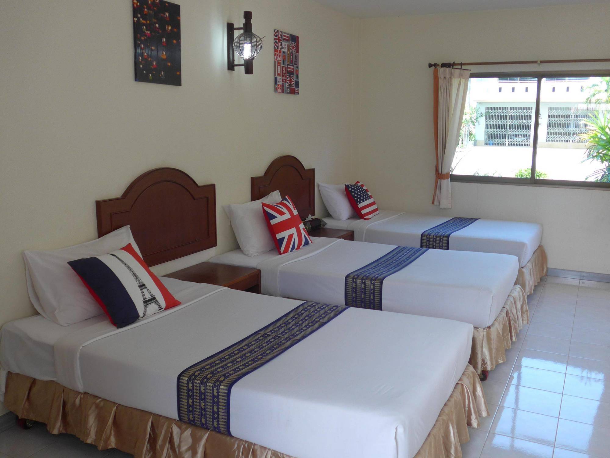Forum House Hotel Krabi Exterior photo