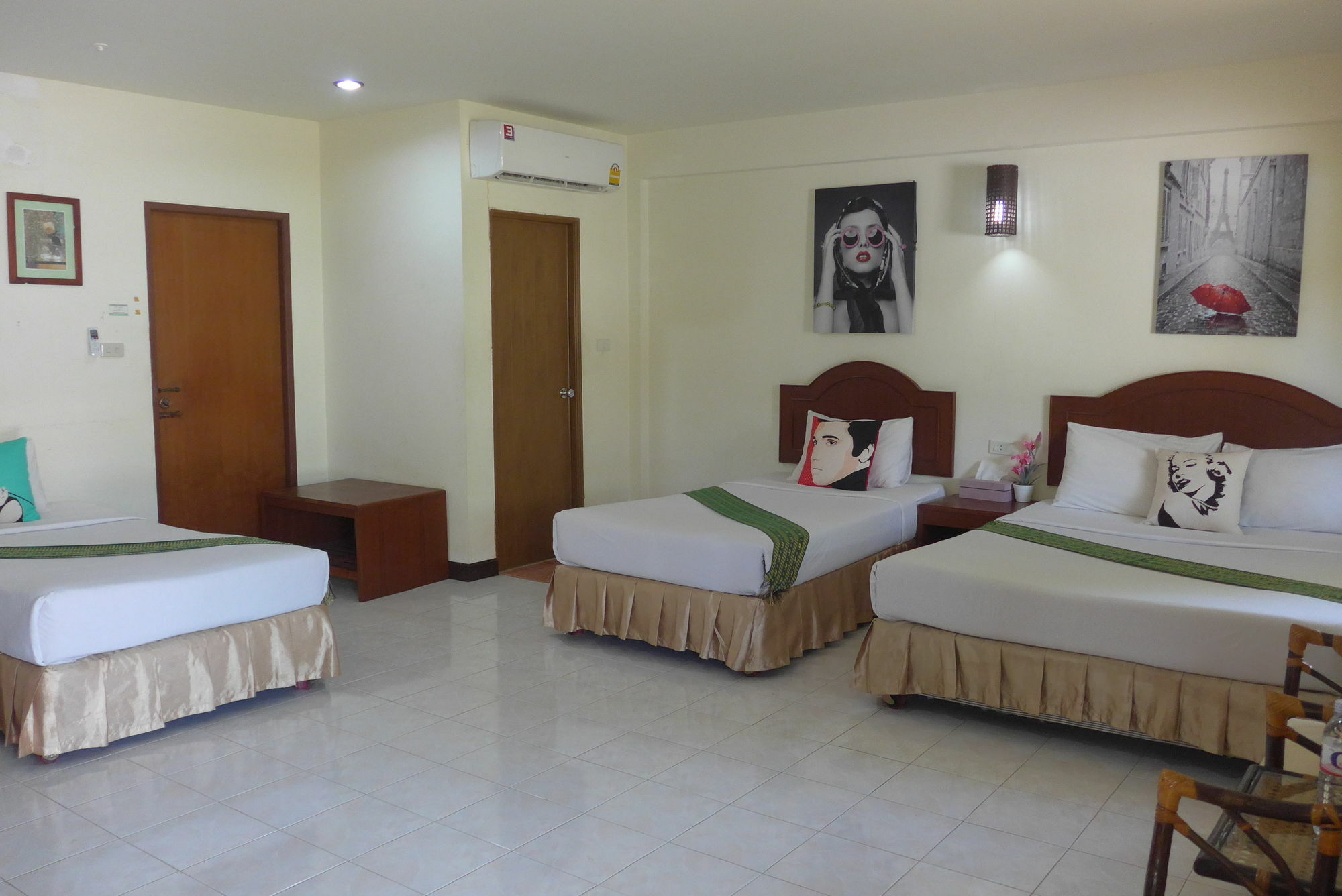 Forum House Hotel Krabi Exterior photo