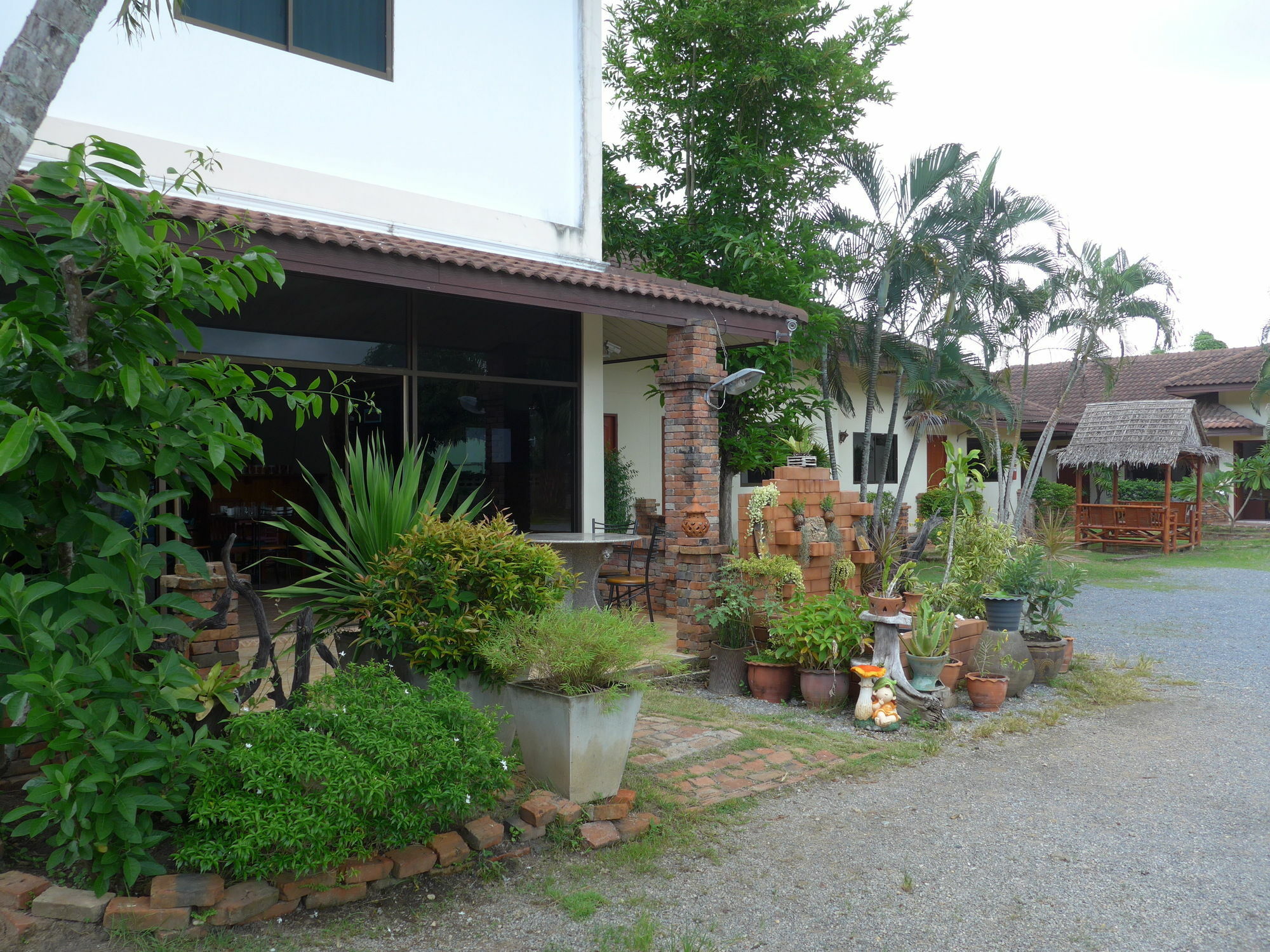 Forum House Hotel Krabi Exterior photo